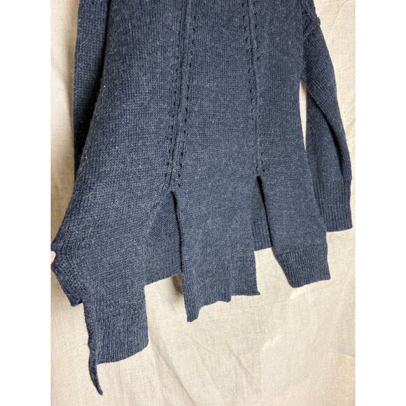 Wildfox Blue Crewneck Distressed Cutout Hem Sweatshirt Sz. XS - Picture 7 of 8